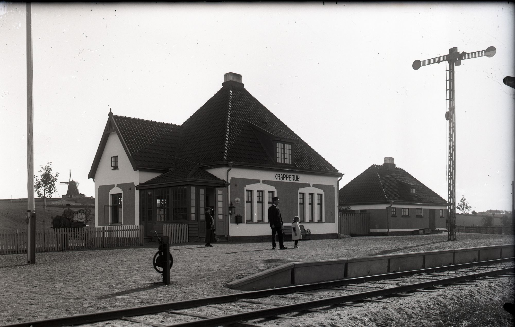 Lerhamns (Krapperups) järnvägsstation och Bräcke mölla