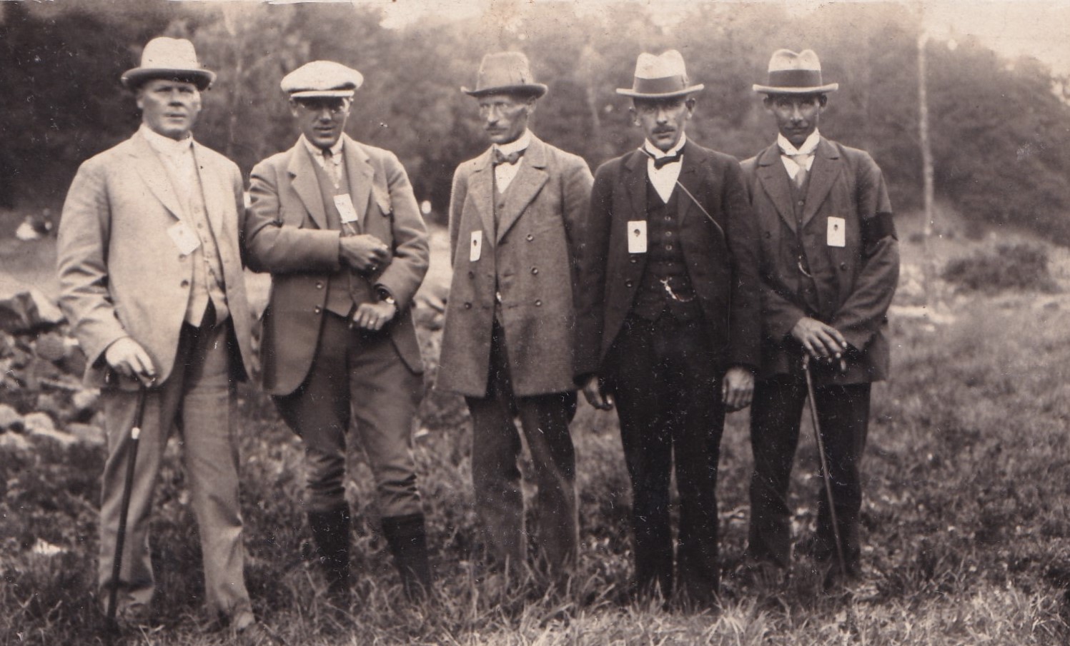 Fem män utflykt till skyttebasar 1921