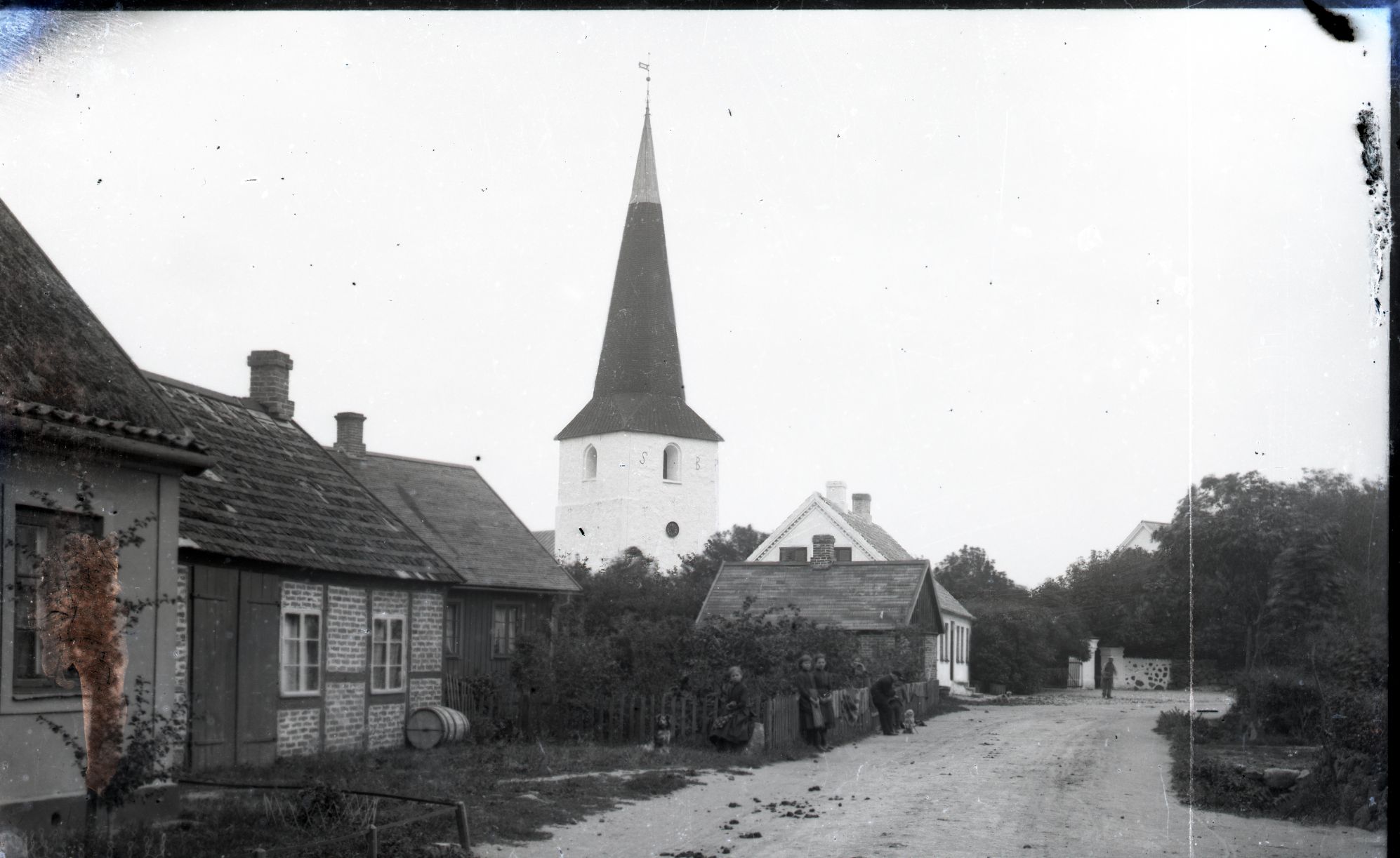 Väsby, bygatan och kyrkan